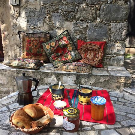 La Sangliere Bed and Breakfast Ampus Buitenkant foto